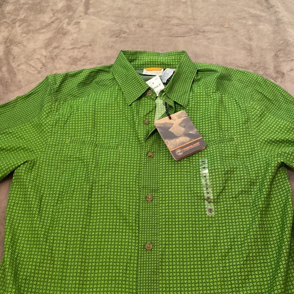 NWT Timberland outdoor performance short sleeve green patterned shirt size M - Picture 2 of 3